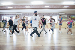 Dance club Harlem - Николаев, Stretching, Танцы, Contemporary, Hip-Hop, Jazz Modern